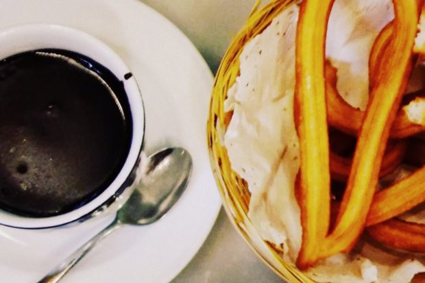 churros y chocolate